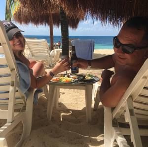 Meet your Posher, Lazara